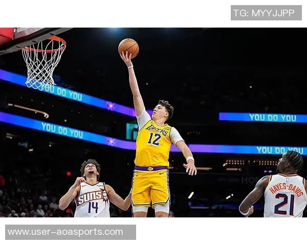 拉拉维亚职业生涯四季累计20分以上比赛达九场本赛季在湖人表现尤为突出